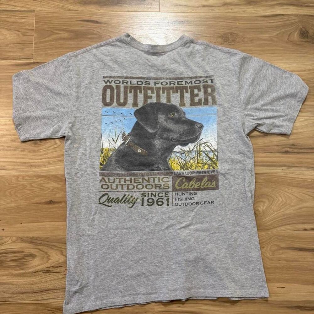 Gray Cabela's Black Lab Dog nature hunting graphic tee size Medium